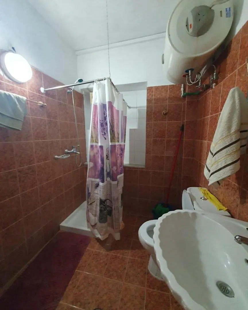 Mona'S Apartments Σαράντα